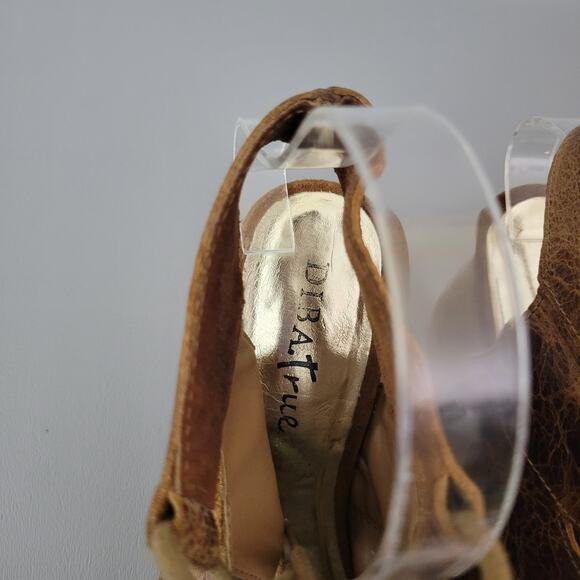 DIBA True Tren Dee Distressed Leather Lace Up Size 8 M Sandals - Picture 5 of 7